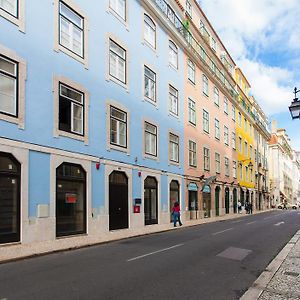 Feels Like Home Baixa Blue Apartment